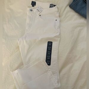 J CREW MID RISE CROP WHITE DENIM